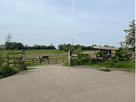 Equestrian Property off Oldbury Road, Hartshill, Nuneaton, CV10 0TJ